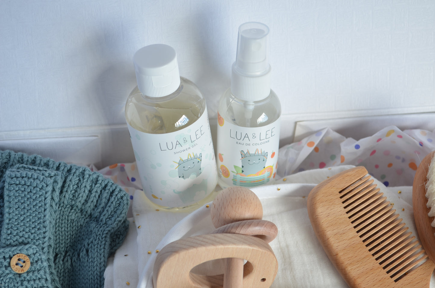 Tender and soft gel, scented with the iconic Lua & Lee perfume