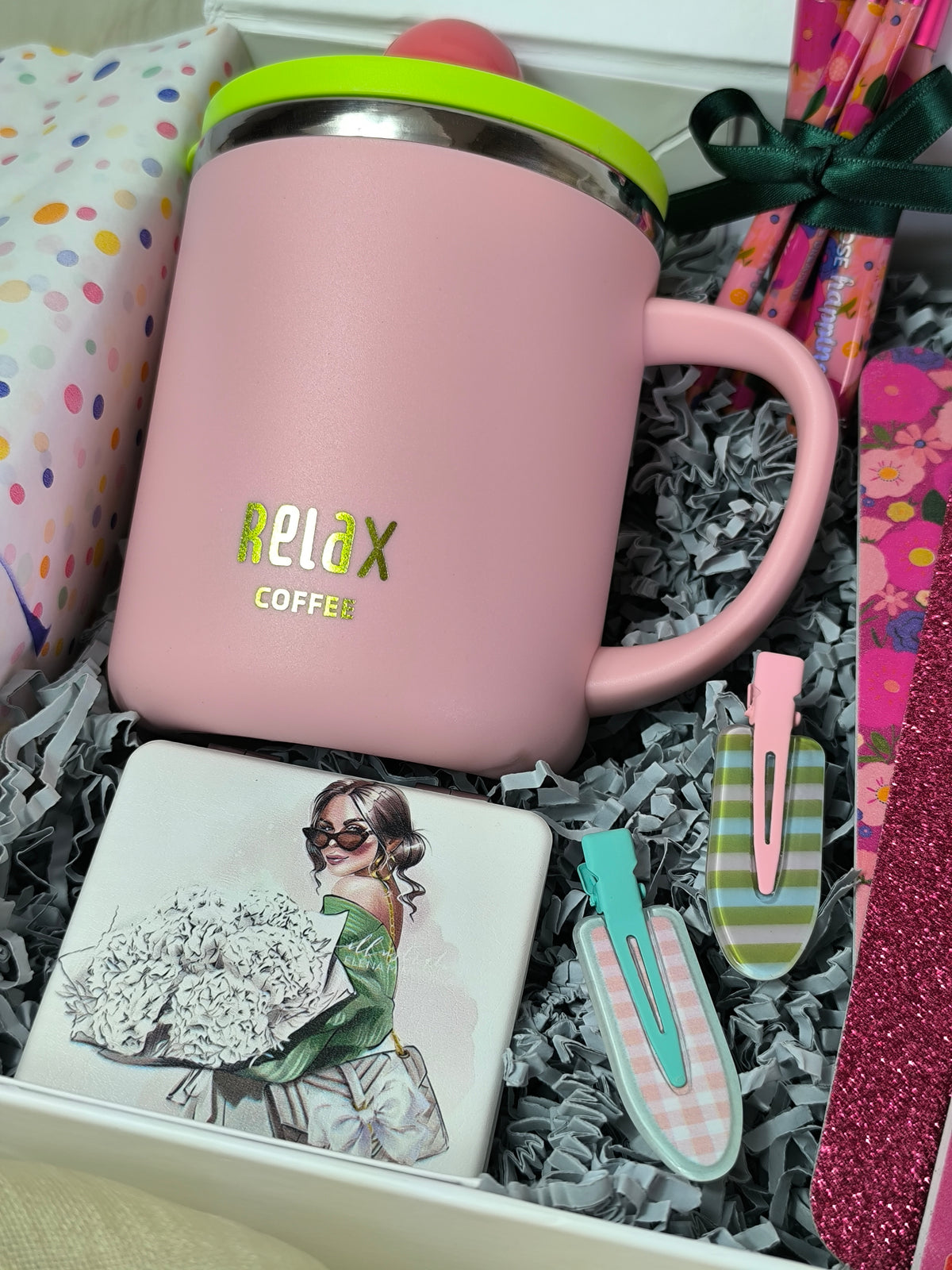 Caja de Regalo "Pausa & Estilo" con Taza de Acero, Café Ristretto y Kit de Belleza Legami